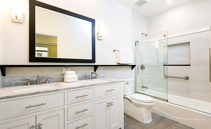 bathroom remodelling services in Toronto